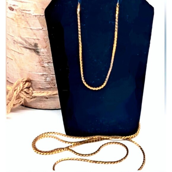 Napier Thin Flat Gold Tone Chain Necklace Signed 30" - Picture 1 of 4